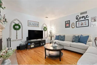 11917 Paso Robles, Granada Hills, CA 91344 - Photo 9