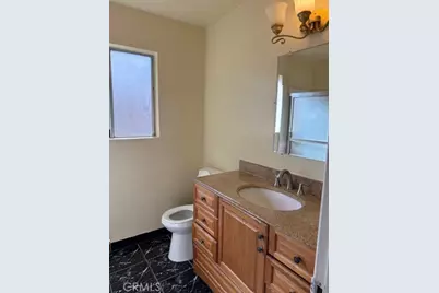 17143 Roscoe Blvd Unit #2, Northridge, CA 91325 - Photo 7