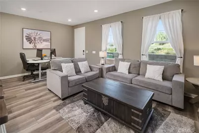 22905 Concord Drive, Saugus, CA 91350 - Photo 9