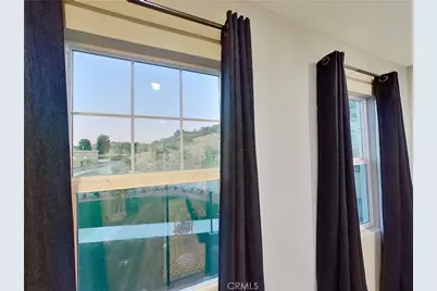 22905 Concord Drive, Saugus, CA 91350 - Photo 19