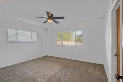 10352 Hayvenhurst Avenue, Granada Hills, CA 91344 - Photo 11