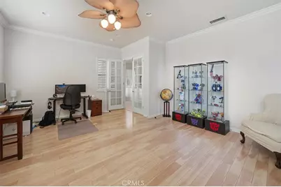 22025 Lytle Court, Saugus, CA 91390 - Photo 11