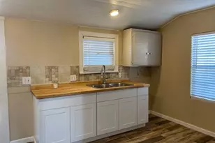 941 W Oldfield, Lancaster, CA 93534 - Photo 11