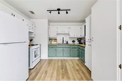 1068 Sierra Avenue, Big Bear City, CA 92314 - Photo 7