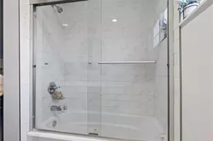 6900 Katherine Ave, Van Nuys, CA 91405 - Photo 35