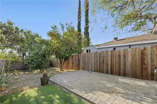 13573 Eldridge, Sylmar, CA 91342 - Photo 33