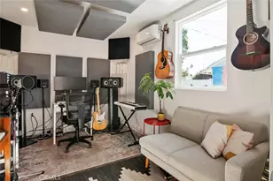 6554 Colbath Ave, Los Angeles, CA 91401 - Photo 35