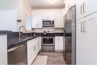 27610 Susan Beth #C, Saugus, CA 91350 - Photo 9