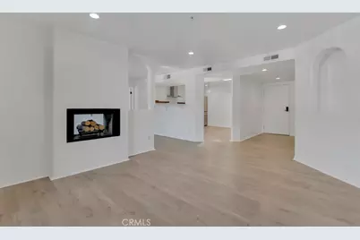 17735 Kinzie Street #304, Northridge, CA 91325 - Photo 3