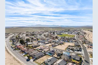 1 Silver Lake Parkway, Helendale, CA 92342 - Photo 3