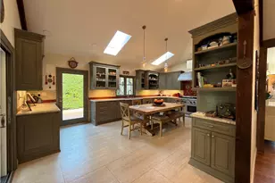 5329 Mecca Ave, Tarzana, CA 91356 - Photo 15