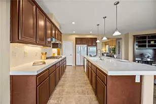 28521 Meadow Heights Ct, Canyon Country, CA 91387 - Photo 13