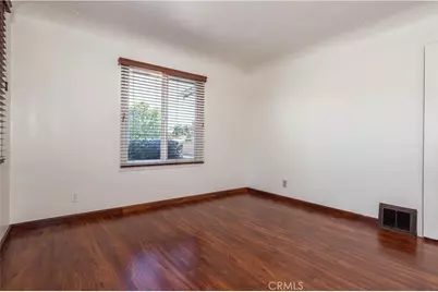 6909 Peach Avenue, Van Nuys, CA 91406 - Photo 7