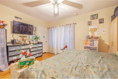 8523 & 8521 Lindley Avenue, Northridge, CA 91325 - Photo 15