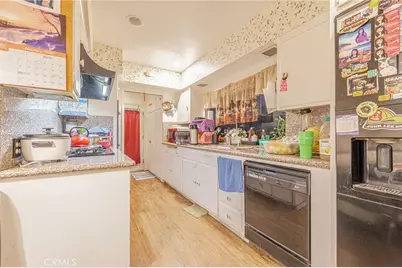 8523 Lindley, Northridge, CA 91325 - Photo 9