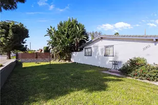 15801 Chatsworth, Granada Hills, CA 91344 - Photo 37