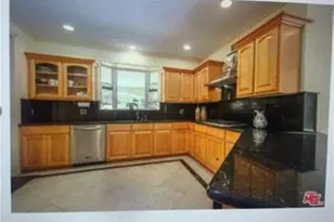 5717 Melvin Ave, Tarzana, CA 91356 - Photo 11