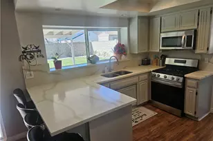 37323 Daybreak St, Palmdale, CA 93550 - Photo 9