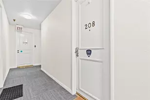 16940 Chatsworth, Granada Hills, CA 91344 - Photo 33