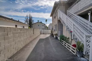 13617 Leadwell, Van Nuys, CA 91405 - Photo 11