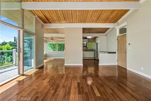 5102 Medina Rd, Woodland Hills, CA 91364 - Photo 7