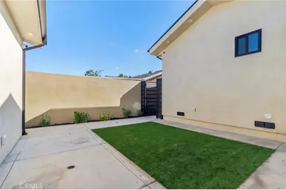 8006 Lloyd Avenue, North Hollywood, CA 91605 - Photo 9