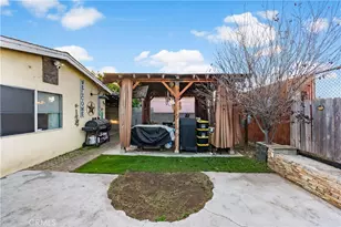 413 W 223rd St, Carson, CA 90745 - Photo 39