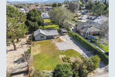 24824 Apple, Newhall, CA 91321 - Photo 1