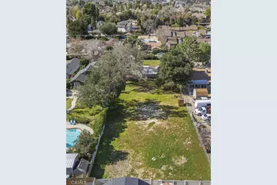 24824 Apple, Newhall, CA 91321 - Photo 5