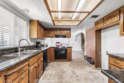 8424 Greenwood, California City, CA 93505 - Photo 21