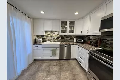 10141 Valley Circle Boulevard #4, Chatsworth, CA 91311 - Photo 11