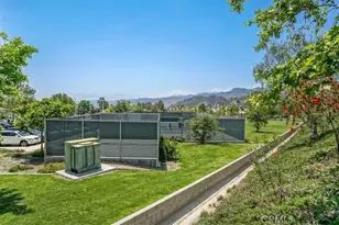 25559 Longfellow Pl, Stevenson Ranch, CA 91381 - Photo 29