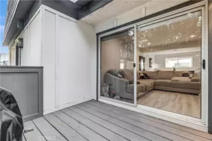 18550 Hatteras, Tarzana, CA 91356 - Photo 21