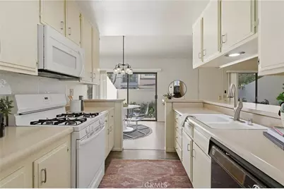 6227 1/2 Randi, Woodland Hills, CA 91367 - Photo 11