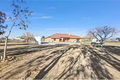 15813 Willow Street, Hesperia, CA 92345 - Photo 39