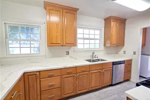 10126 Collett, North Hills, CA 91343 - Photo 3