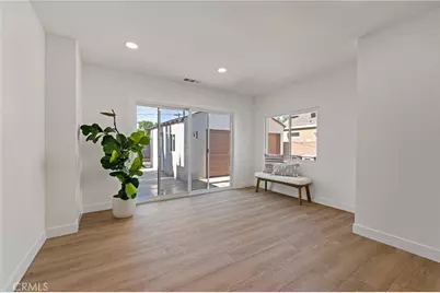 1415 N Screenland, Burbank, CA 91505 - Photo 17