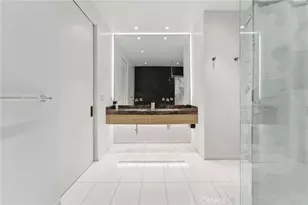 1030 N Kings Road, West Hollywood, CA 90069 - Photo 15