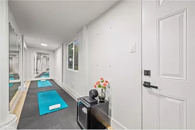 22263 Flanco, Woodland Hills, CA 91364 - Photo 35