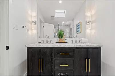 22263 Flanco, Woodland Hills, CA 91364 - Photo 7