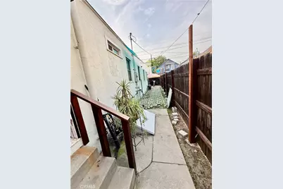 79 N Berkeley, Pasadena, CA 91107 - Photo 25