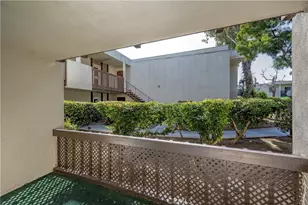 23515 Lyons, Valencia, CA 91355 - Photo 19