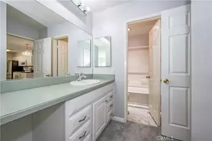 23515 Lyons, Valencia, CA 91355 - Photo 13