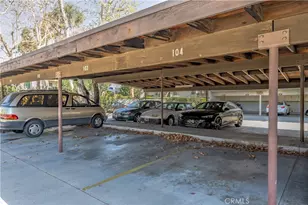 23515 Lyons, Valencia, CA 91355 - Photo 23