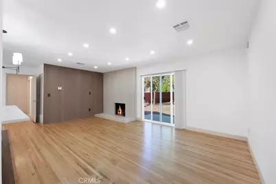 8581 Owensmouth, Canoga Park, CA 91304 - Photo 9