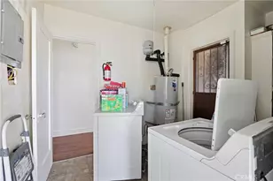 4916 W 12th St, Los Angeles, CA 90019 - Photo 13