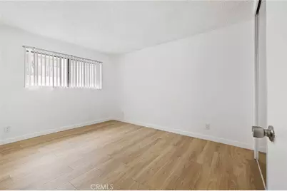 13040 Dronfield #25, Sylmar, CA 91342 - Photo 9