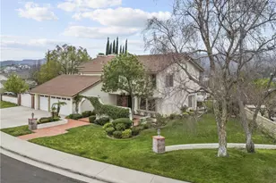 25459 Cariz Dr, Valencia, CA 91355 - Photo 7