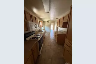 19465 Friar, Tarzana, CA 91335 - Photo 3