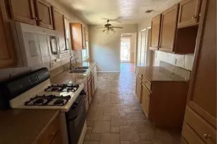 19465 Friar, Tarzana, CA 91335 - Photo 3